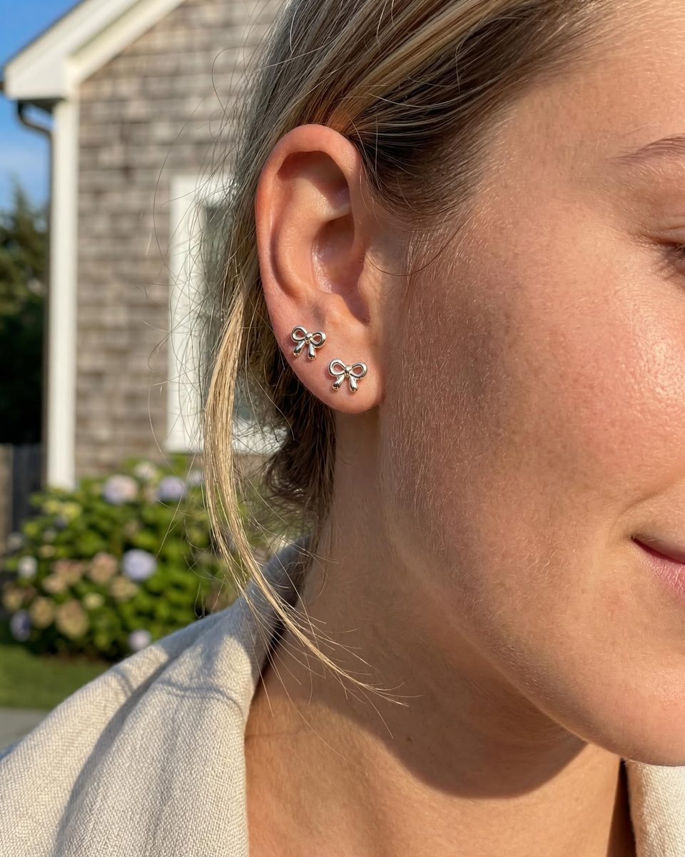 Trendy Silver Stud Earrings – photo 3
