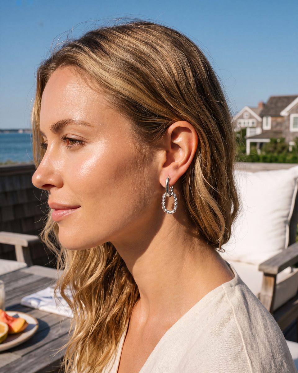 Trendy Silver Huggie Earrings – photo 2