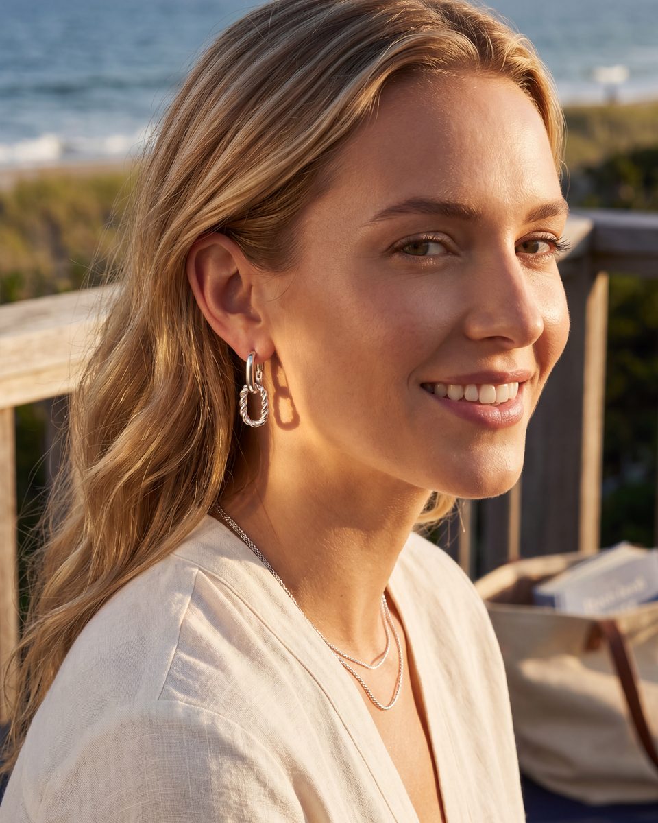 Trendy Silver Huggie Earrings – photo 8