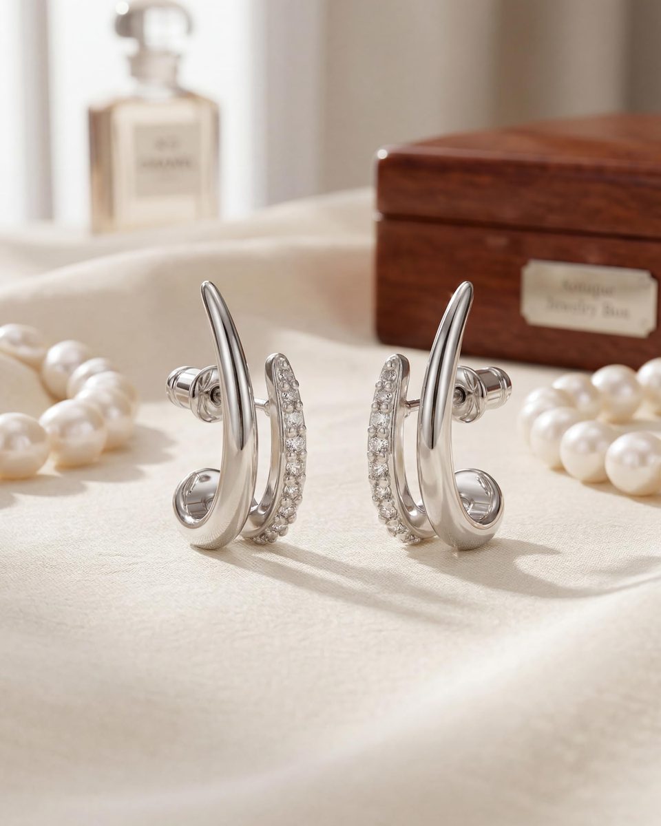 Dainty Silver Stud Earrings – photo 6