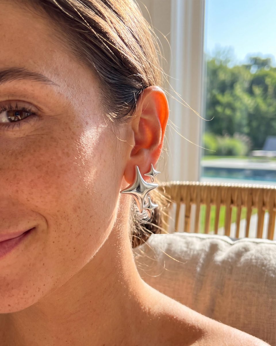Trendy Silver Stud Earrings – photo 4