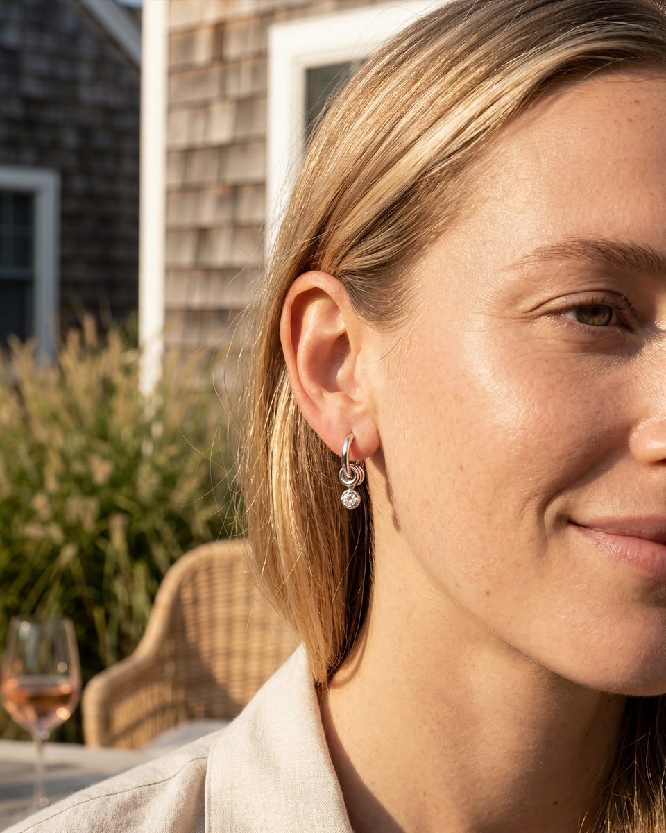 Trendy Silver Huggie Earrings – photo 2
