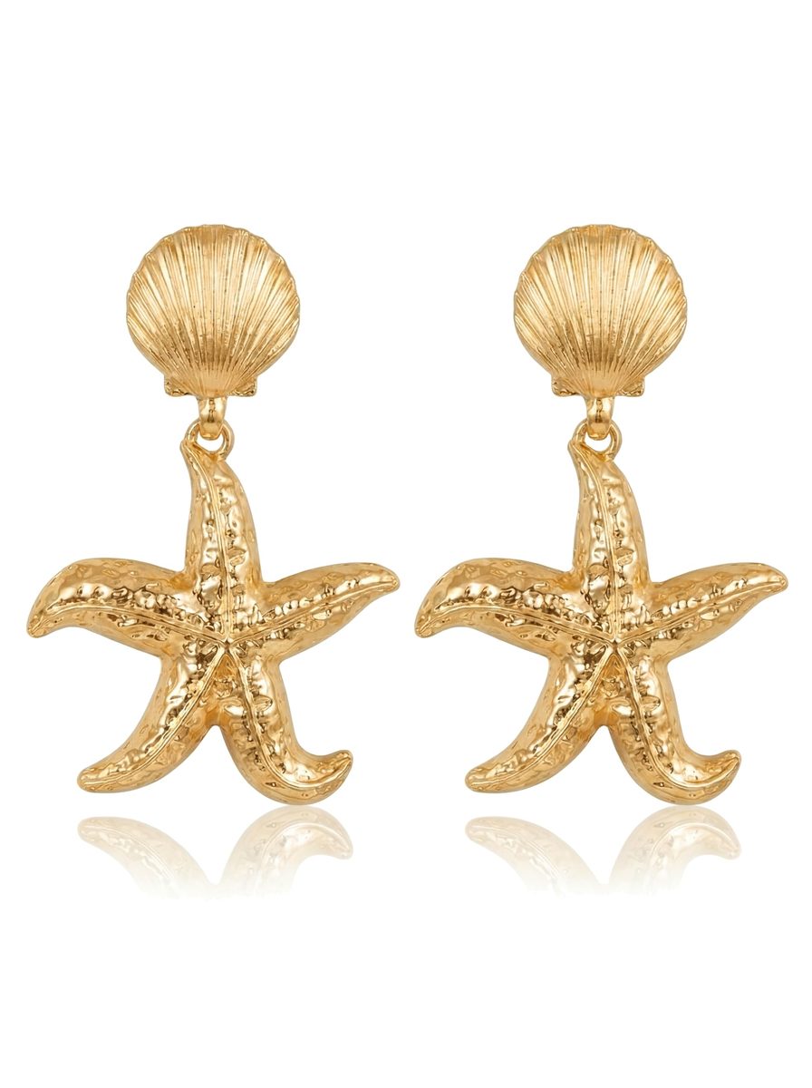 Trendy 14K Gold Stud Earrings