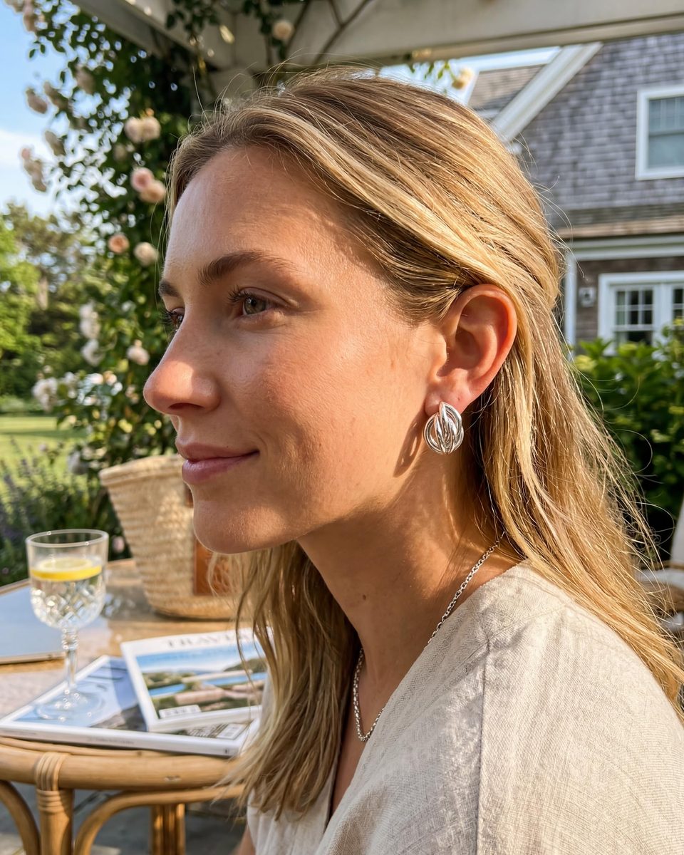 Trendy Silver Stud Earrings – photo 3