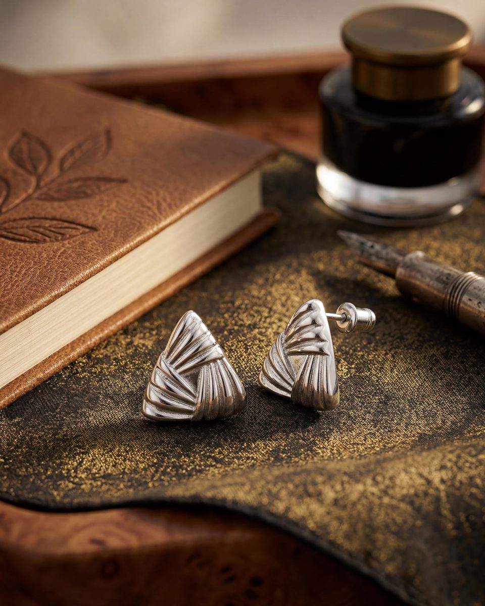 Trendy Silver Stud Earrings – photo 5
