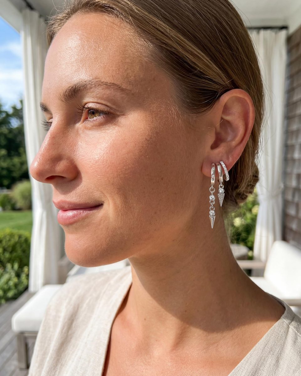 Dainty Silver Huggie Earrings – photo 3