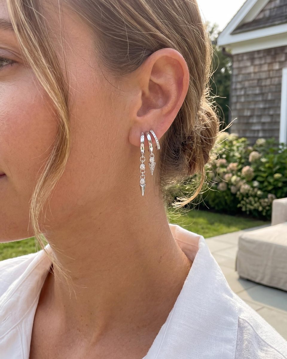 Dainty Silver Huggie Earrings – photo 7