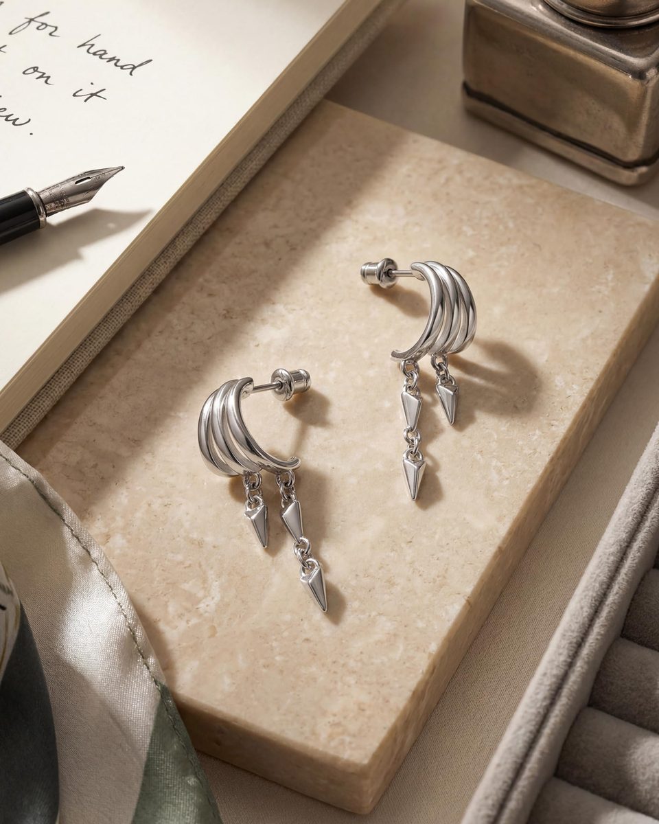 Trendy Silver Huggie Earrings – photo 5