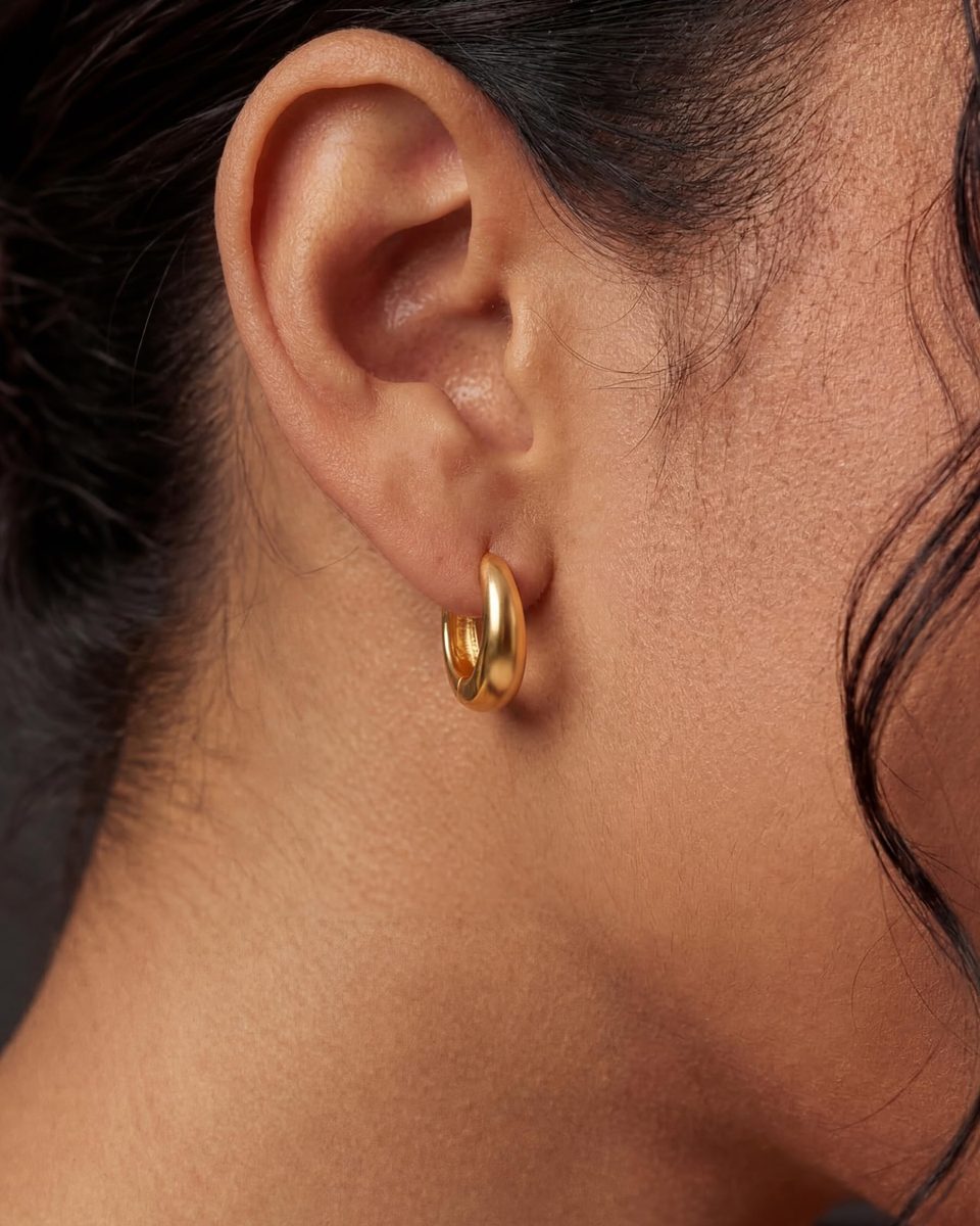 Dainty 14K Gold Huggie Earrings – photo 4