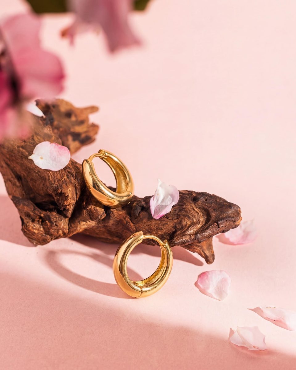 Dainty 14K Gold Huggie Earrings – photo 5