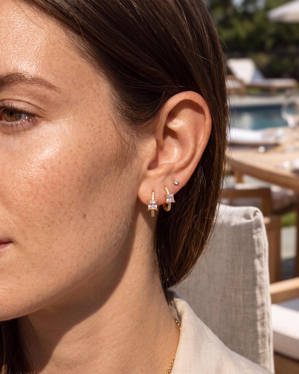 Trendy 14K Gold Huggie Earrings – photo 7
