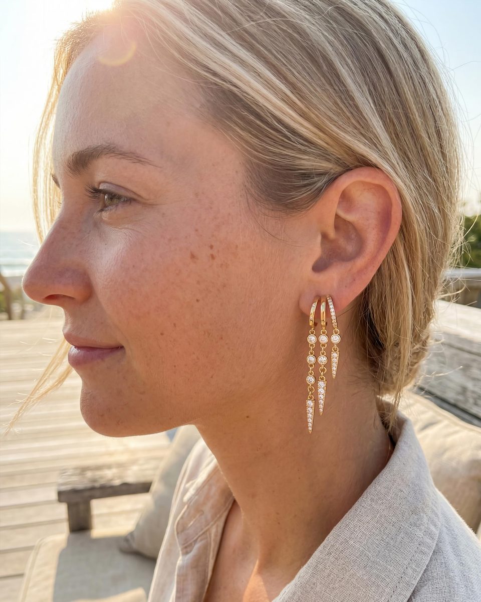 Trendy 14K Gold Huggie Earrings – photo 7