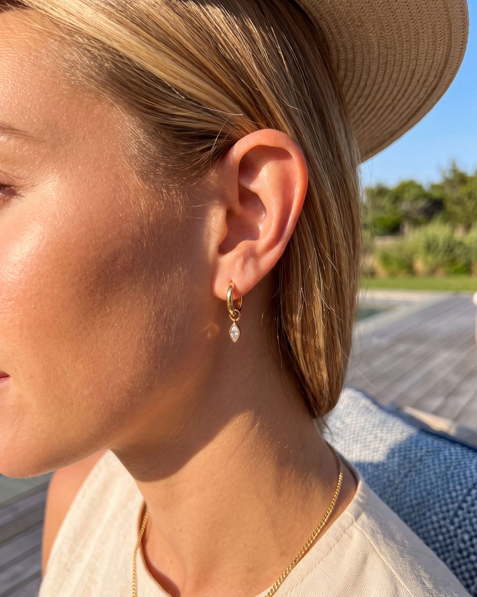 Trendy 14K Gold Huggie Earrings – photo 2