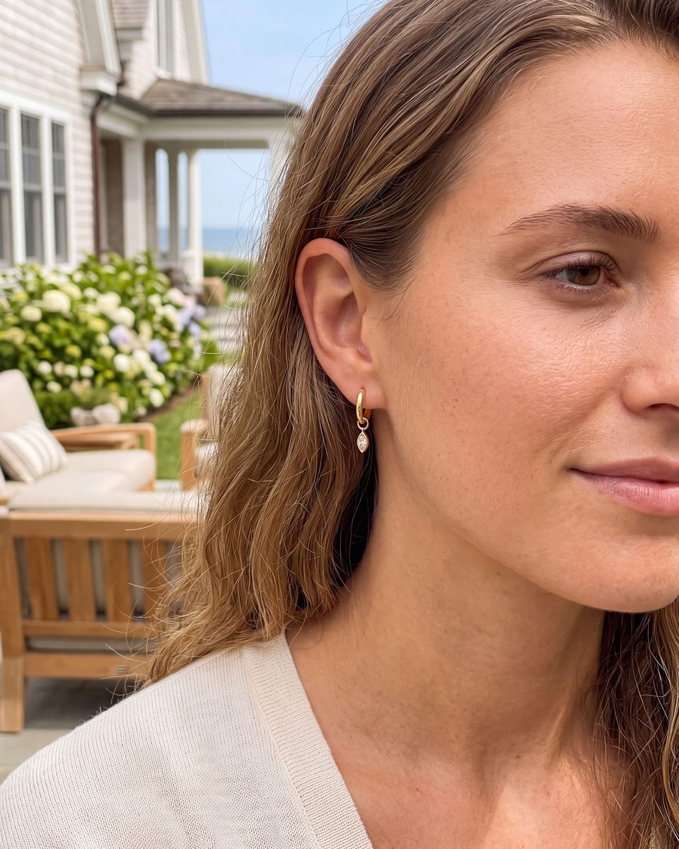 Trendy 14K Gold Huggie Earrings – photo 7